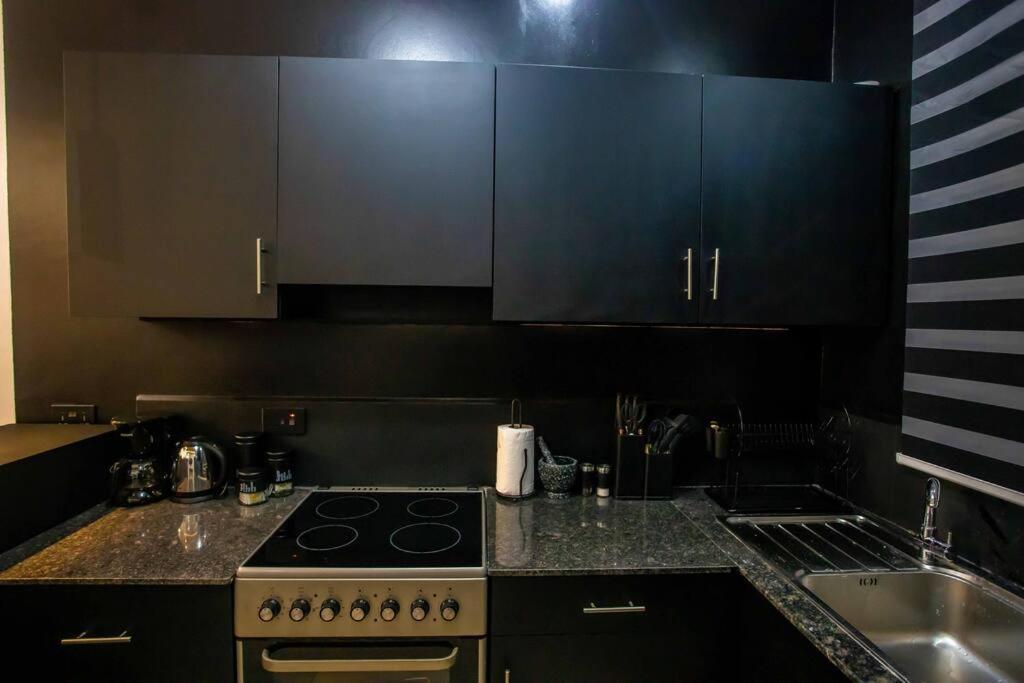 Andrena Smart Haven Lakeside Condo In Entebbe Esterno foto