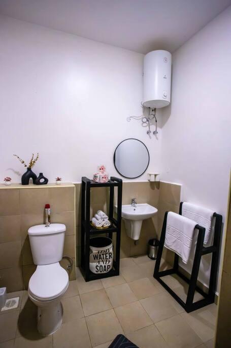 Andrena Smart Haven Lakeside Condo In Entebbe Esterno foto